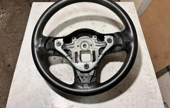 Mitsubishi Colt Steering wheel MR977310 MR955201 MZ313102