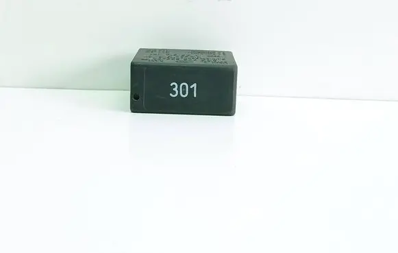 Audi A6 S6 C4 4A Other relay 4A0919471 5KG00656800