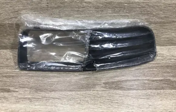 Volkswagen Polo III 6N 6N2 6NF Front fog light trim/grill 6N0853666
