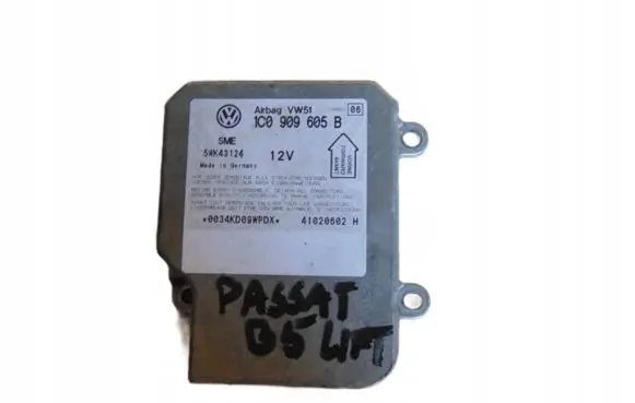 Volkswagen PASSAT B5.5 Airbag control unit/module 1C0909605B