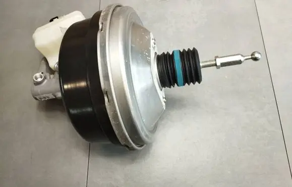 Audi A5 Sportback 8TA Brake booster 8K0612103N