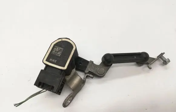 BMW 5 GT F07 Air suspension front height level sensor 6788569