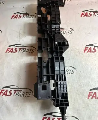 Land Rover Range Rover Sport L461 Radiator mount bracket M8E28A2741AD LR165571 N9X28A274AA