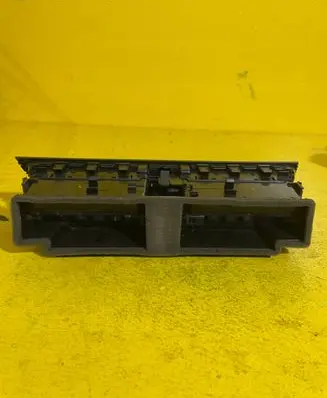 Audi A4 S4 B8 8K Dash center air vent grill RZ5R7P1K5
