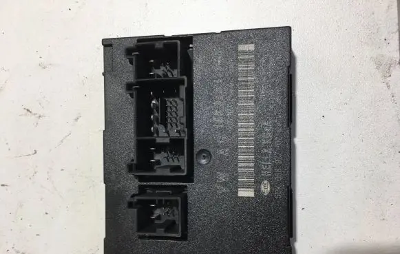 Volkswagen Golf V Comfort/convenience module 1K0959433BT
