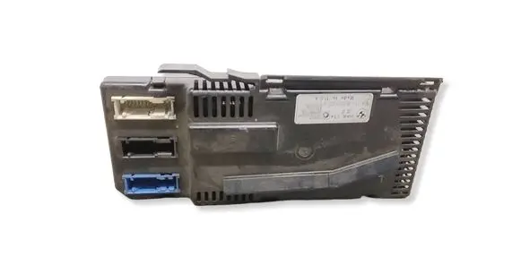 BMW 5 E34 Air conditioning/heating control unit 64118390122 83901239