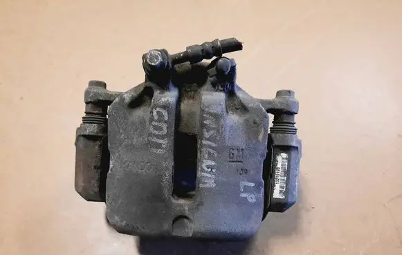 Opel Insignia A Front brake caliper