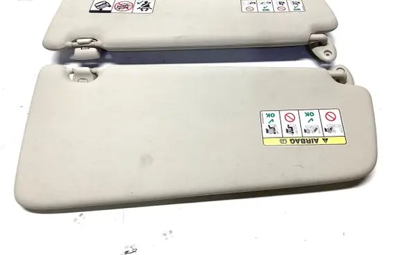 Land Rover Freelander 2 - LR2 Sun visor