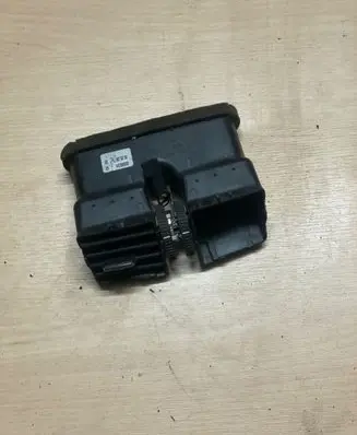 BMW 3 E90 E91 Rear air vent grill 7129556 6932024 6932023