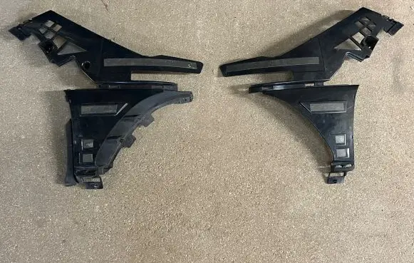 Mercedes-Benz CLA C118 X118 Front bumper mounting bracket A1188853601 A1188853501