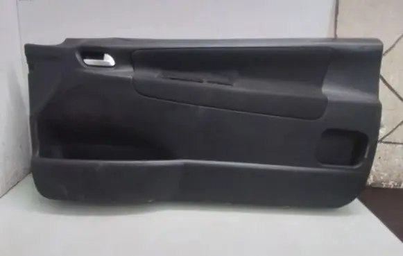 Peugeot 207 Front door card panel trim