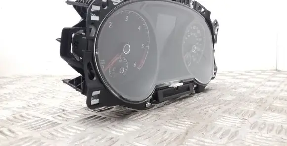 Volkswagen Golf VII Speedometer (instrument cluster) 5G1920941A