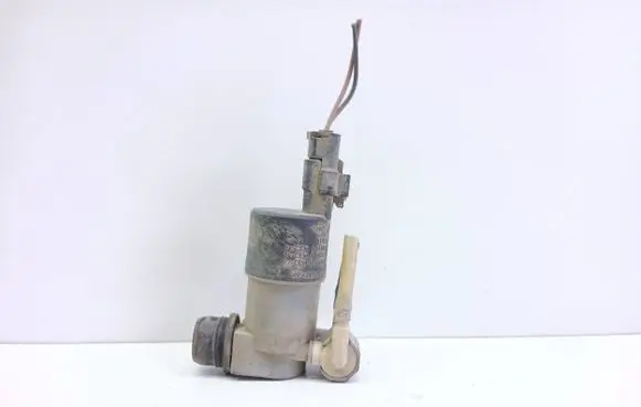 Citroen Berlingo Windscreen/windshield washer pump 031805