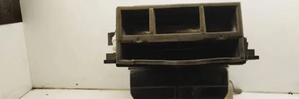 Subaru Impreza II Interior heater climate box assembly housing 72110FE002
