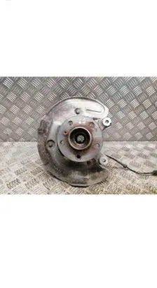 BMW 2 F45 Front wheel hub 6876646