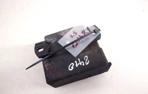 Volkswagen II LT Glow plug pre-heat relay 2d0911253