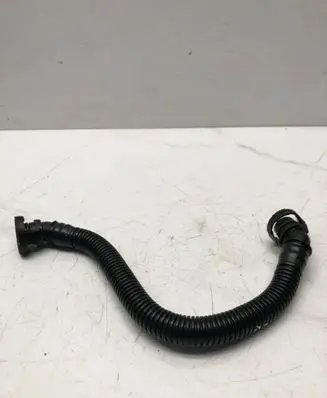 Audi A4 S4 B8 8K Breather hose/pipe 06H103221J