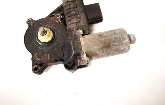 Ford Mondeo Mk III Front door window regulator motor 0130821770
