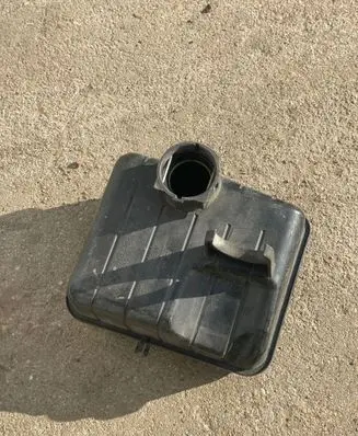 Intake resonator