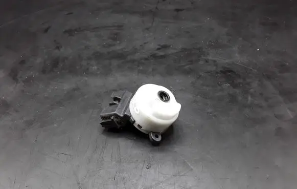 Mitsubishi Pajero Ignition lock contact NOCODE