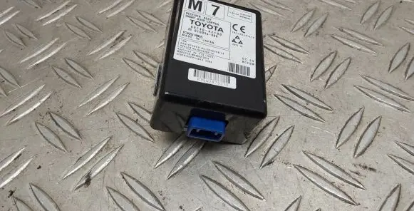 Toyota RAV 4 (XA40) Door control unit/module 8974042190