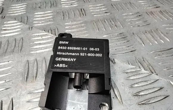 Interior comfort aerial antenna