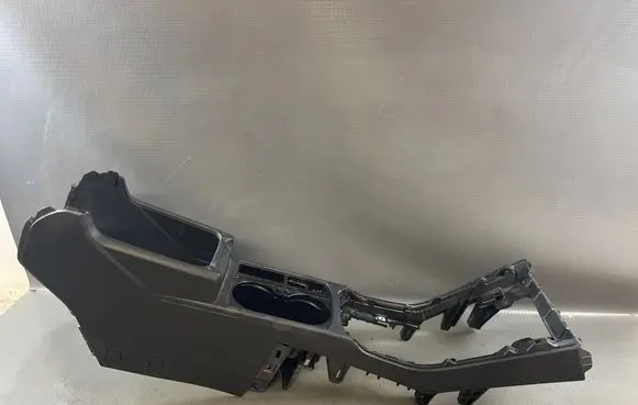 Volkswagen Touran III Center console 5TB863243A 5TA858329E 5TB864348