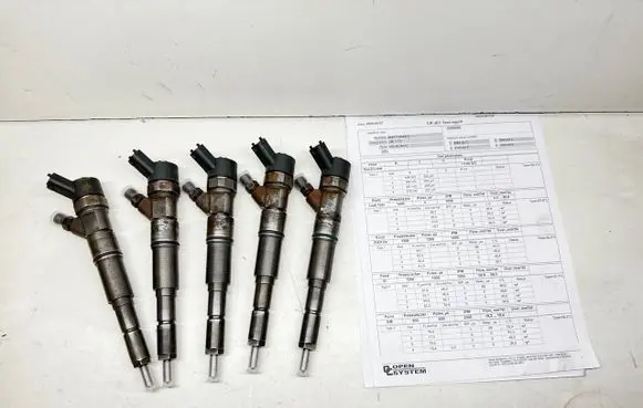 BMW 5 E39 Fuel injector 0445110048 7785985