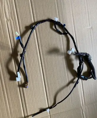 Subaru XV II Tailgate/trunk wiring harness 81817FL000