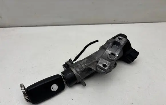 Seat Ibiza IV (6J,6P) Ignition lock 6R0905851D 5K0837202 6R0905865