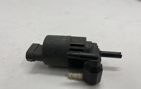 Opel Astra J Windscreen/windshield washer pump