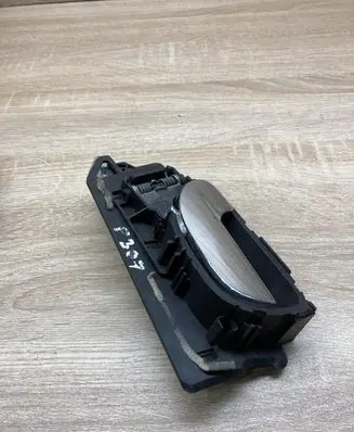 Peugeot 307 Front door interior handle 9643604577 LEFTSIDE