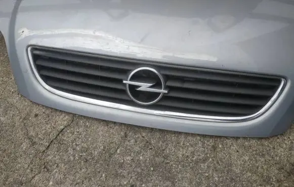 Opel Zafira A Front grill
