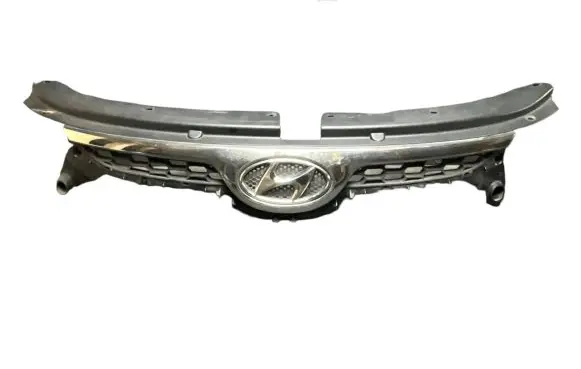 Hyundai i10 Front bumper upper radiator grill 863660X000