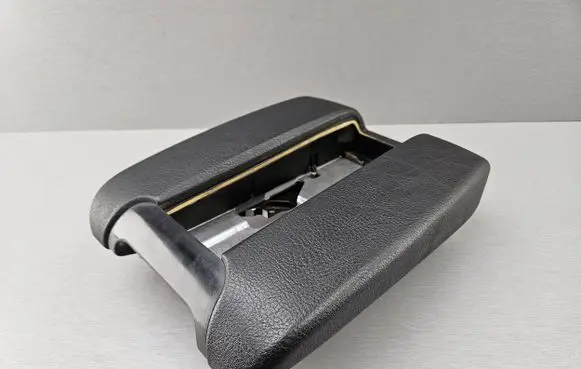 BMW 5 E39 Armrest 8213874 7140697 51167140697