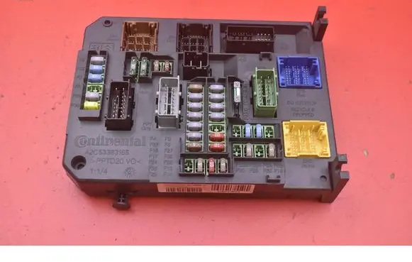 Peugeot 508 RXH Fuse box set 9665547580