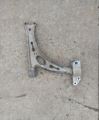 Volkswagen Touran I Front lower control arm/wishbone 1K0407153G