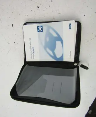 Ford Focus C-MAX Glove box 