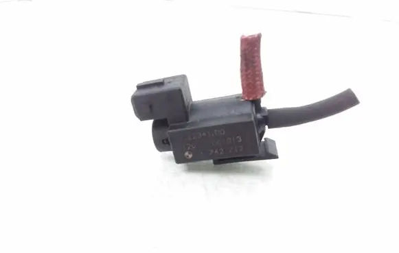 BMW X5 E53 Vacuum valve 1742712