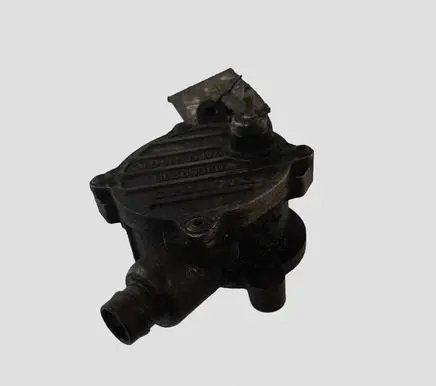 Volvo V70 Vacuum pump 08658230