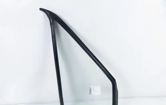 Volkswagen II LT Front triangle window/glass 