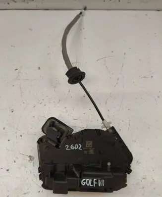 Volkswagen Golf VII Rear door lock A6E5TA839016E