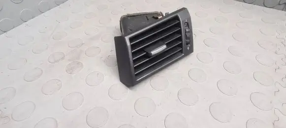 BMW X3 E83 Dashboard side air vent grill/cover trim 3415973