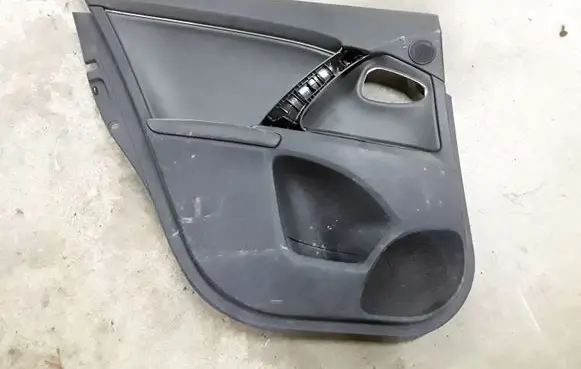 Toyota Avensis T270 Rear door card panel trim 6763905050