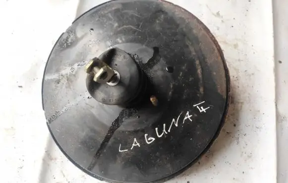 Renault Laguna II Brake booster