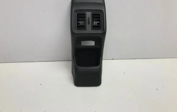 Rear air vent grill