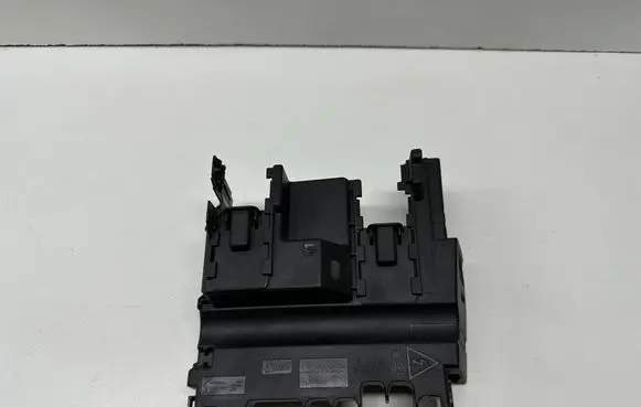 Citroen C4 Grand Picasso Fuse box cover 9802095580 E1065635 PBTGF30