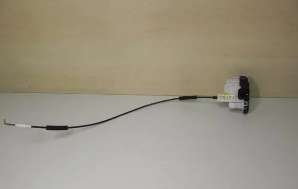 Loading door lock