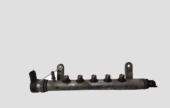 Citroen C5 Fuel main line pipe 9656917280