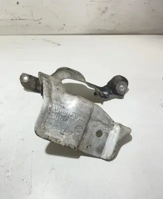 Volvo S60 Heat shield in engine bay 31411251